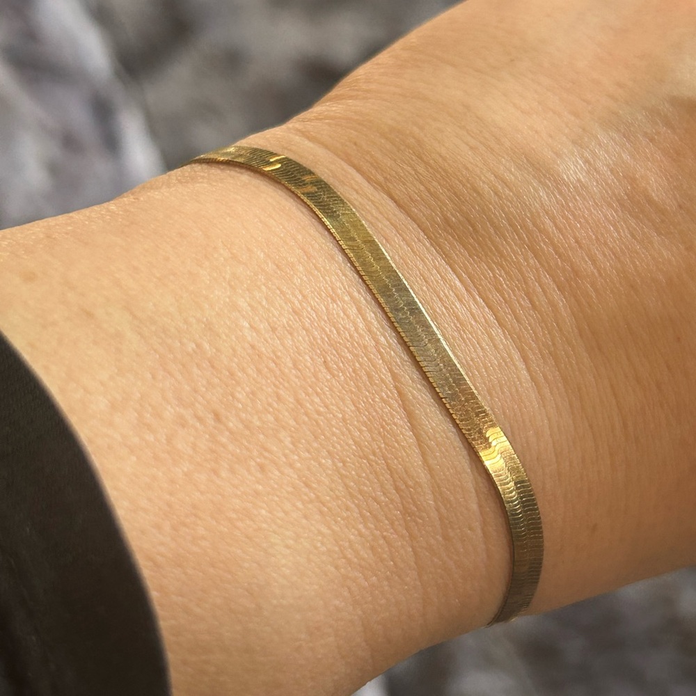Vintage Danecraft gold vermeil sterling 925 flat herringbone bracelet